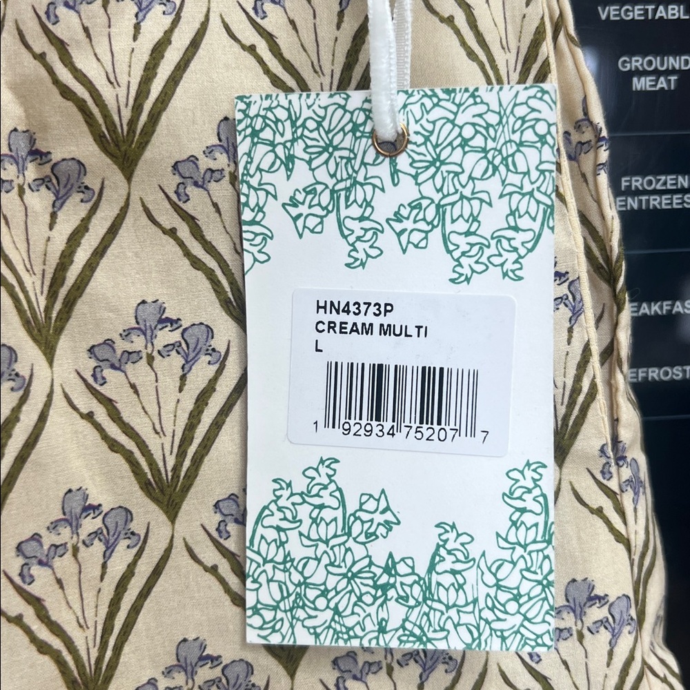 Adorable! NWT TUCKERNUCK’s Hyacinth House cotton 2 pocket elastic waist shorts - Picture 3 of 9